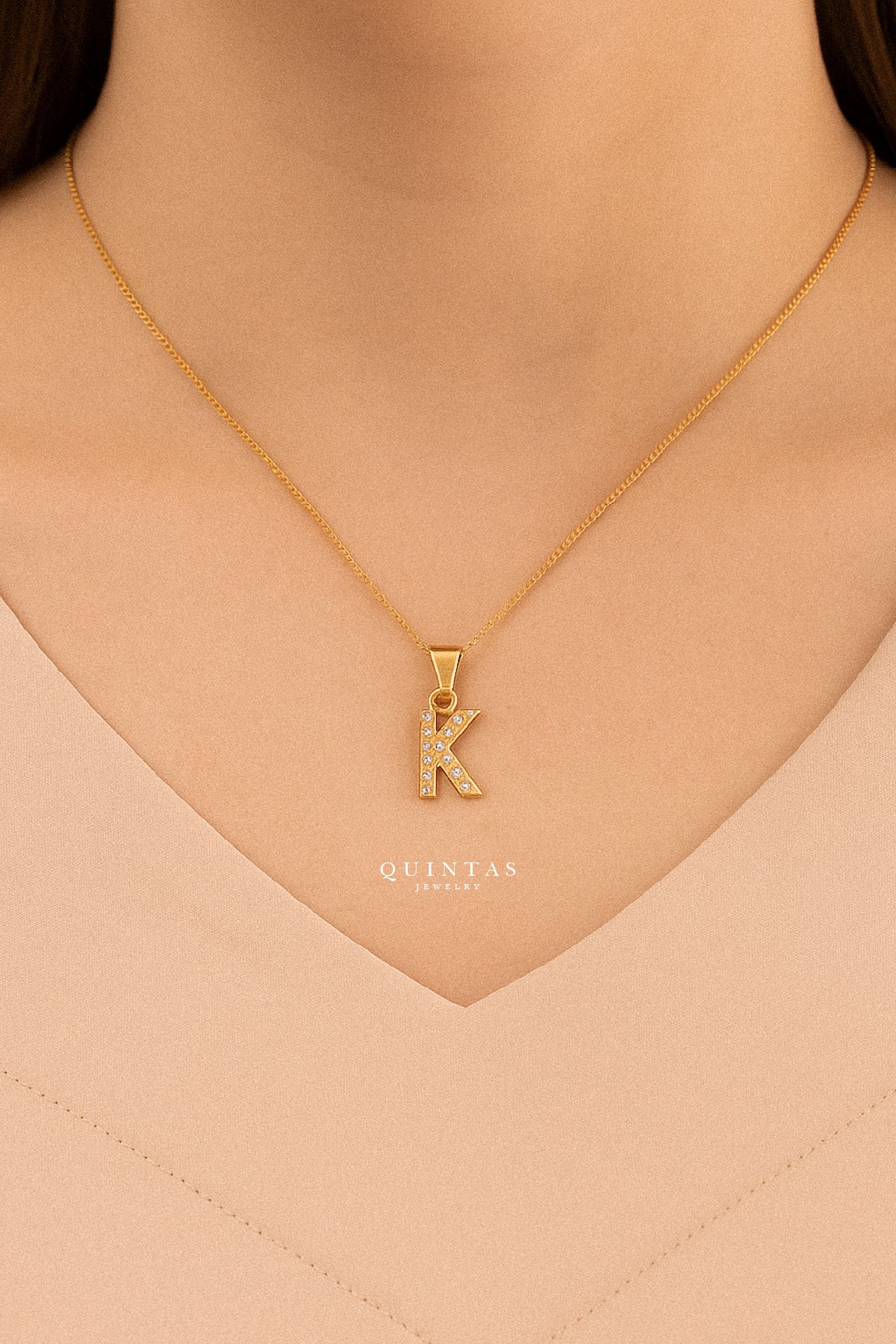 QUINTAS Zirconia Letter Initial Necklace