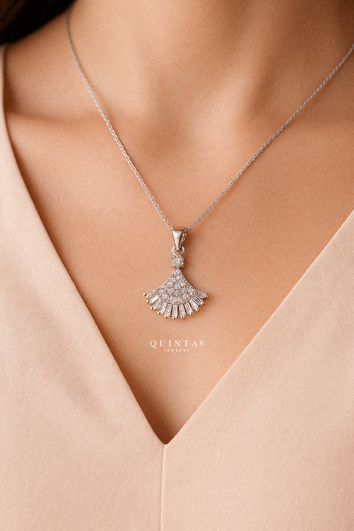 Fan Diamond Silver Necklace