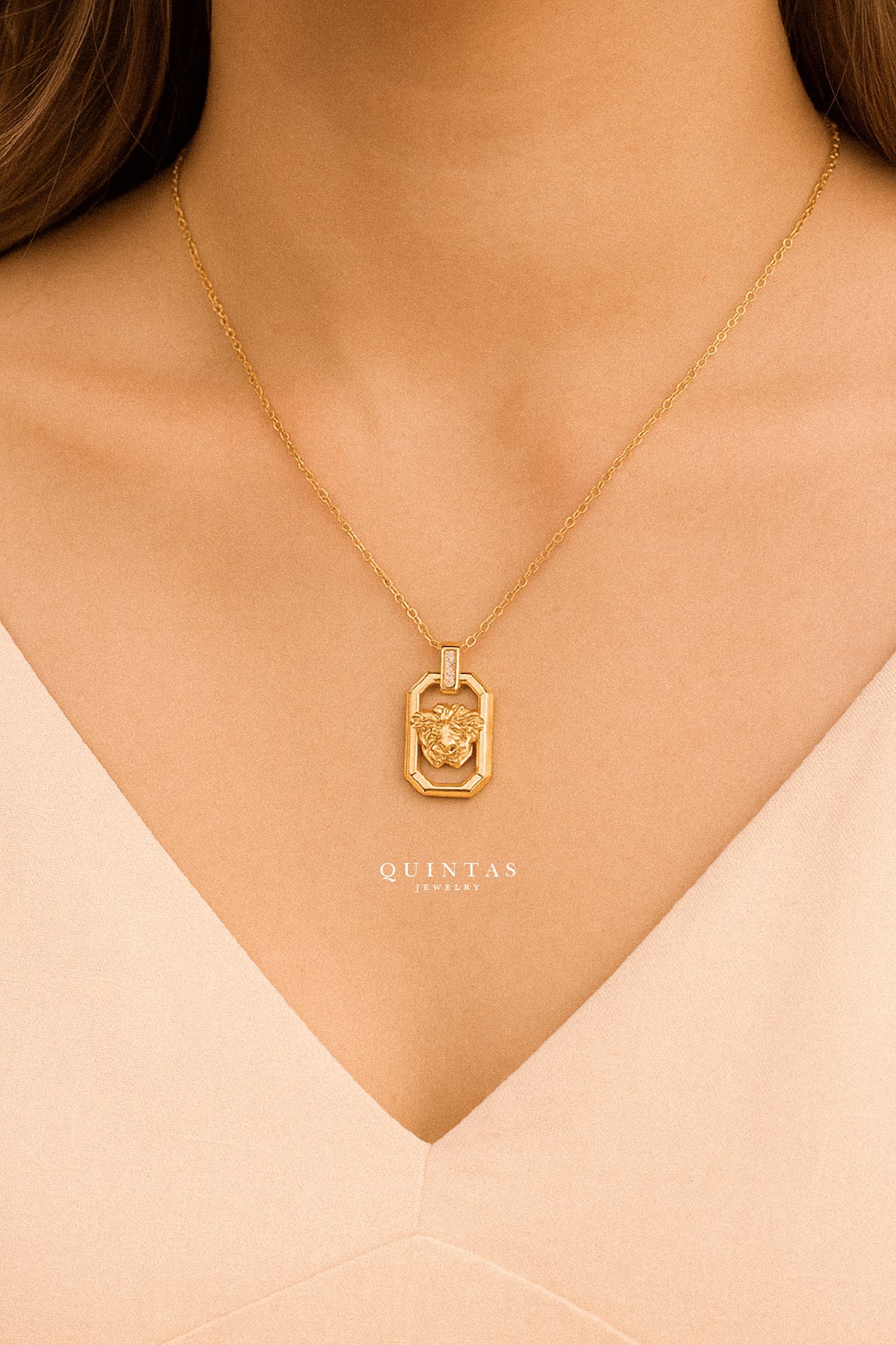 Luxe Medusa Charm Necklace