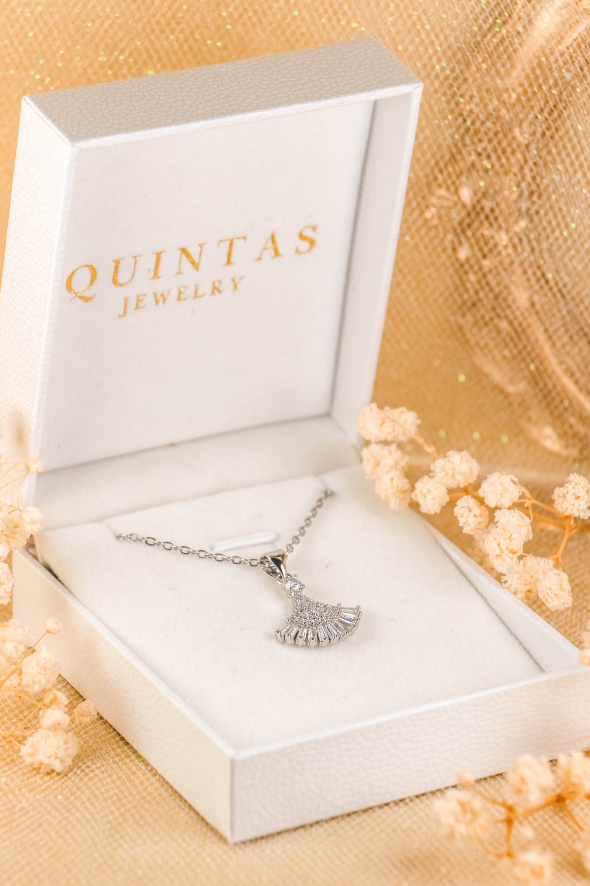 Fan Diamond Silver Necklace