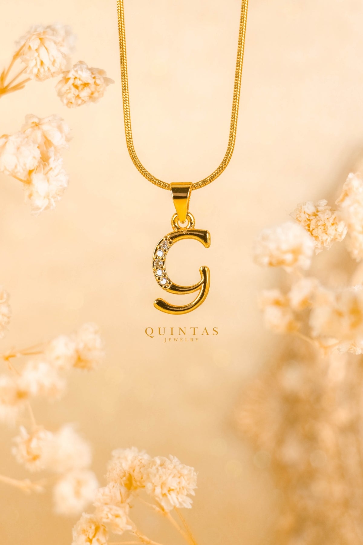 QUINTAS Letter Initial Necklace
