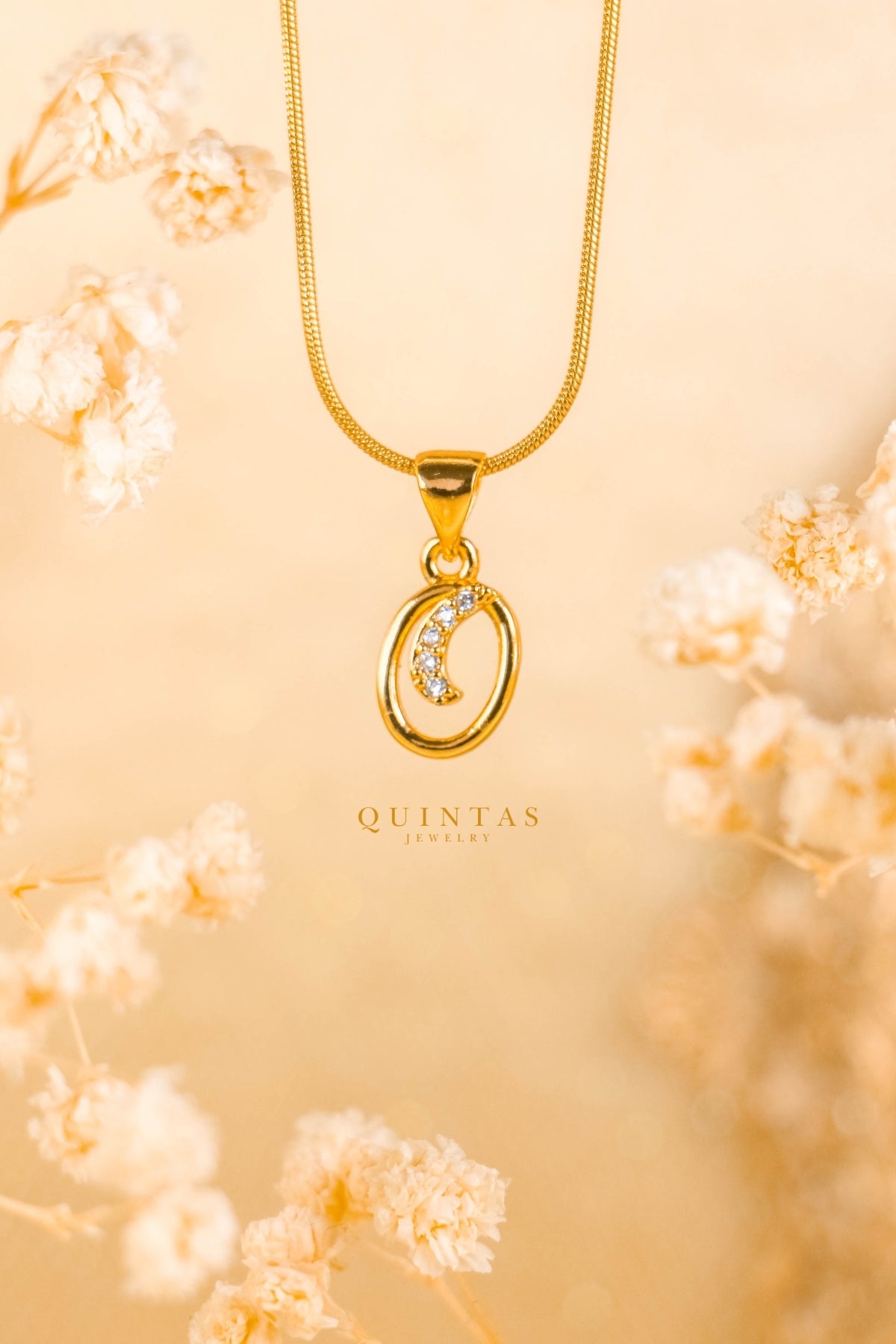 QUINTAS Letter Initial Necklace