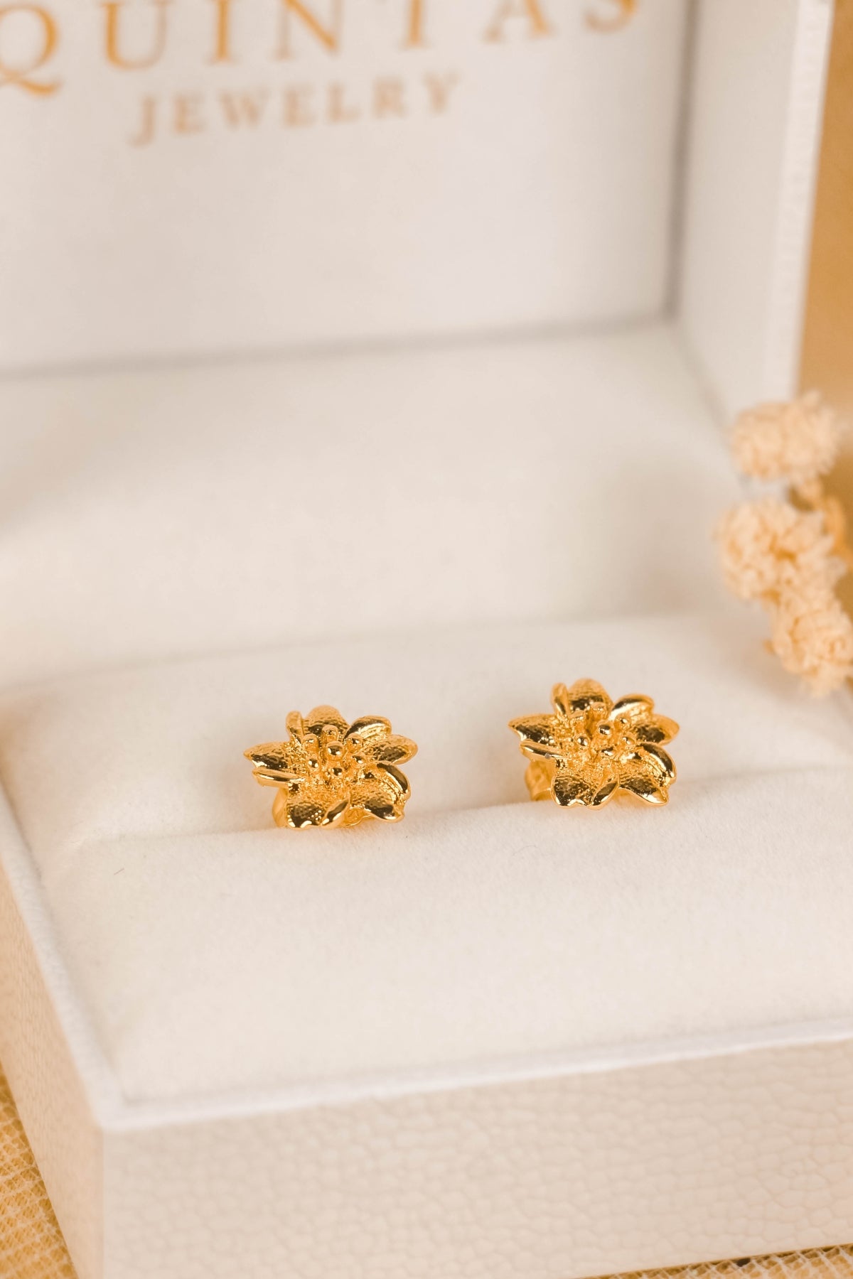 Liona Flower Stud Earrings