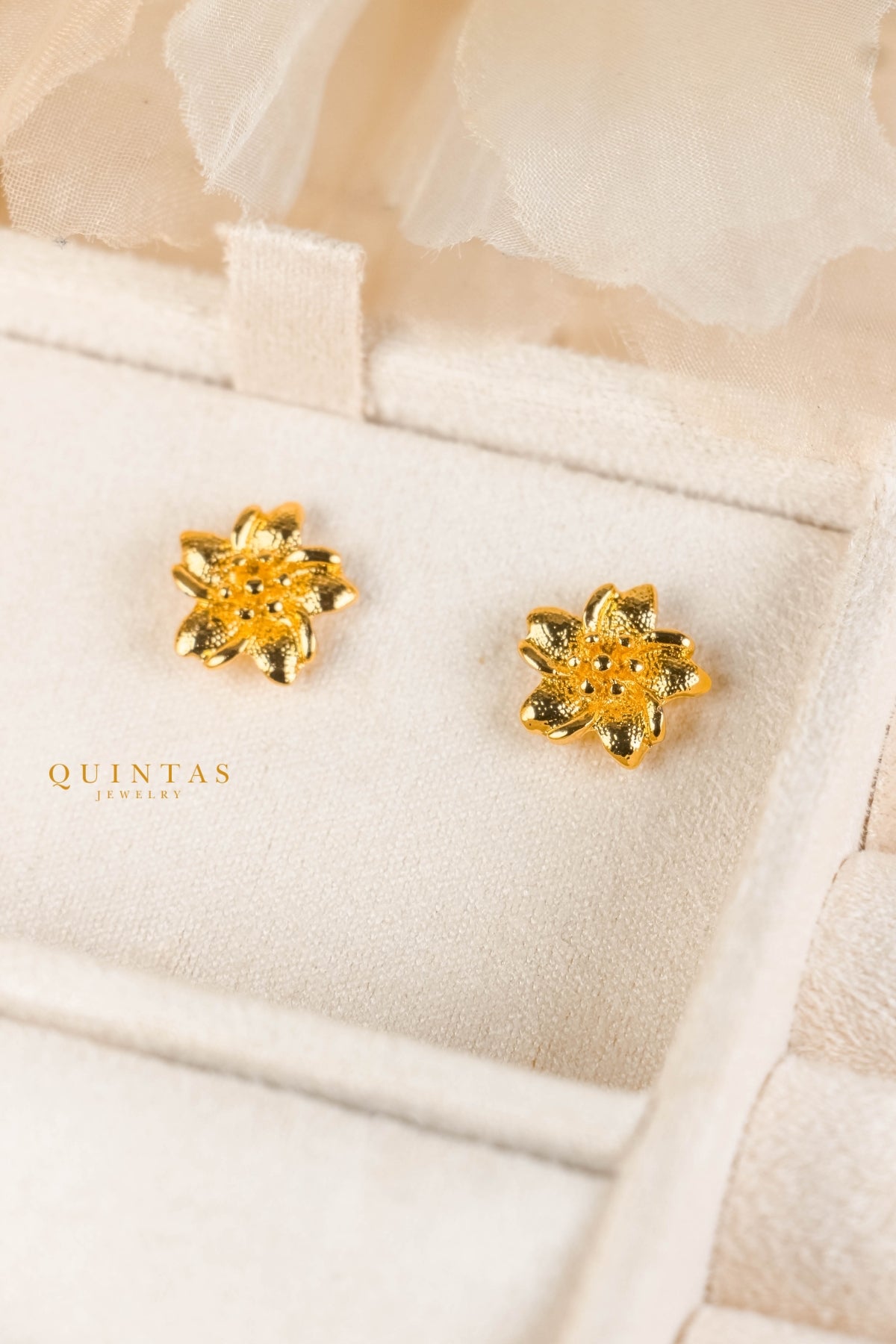 Liona Flower Stud Earrings