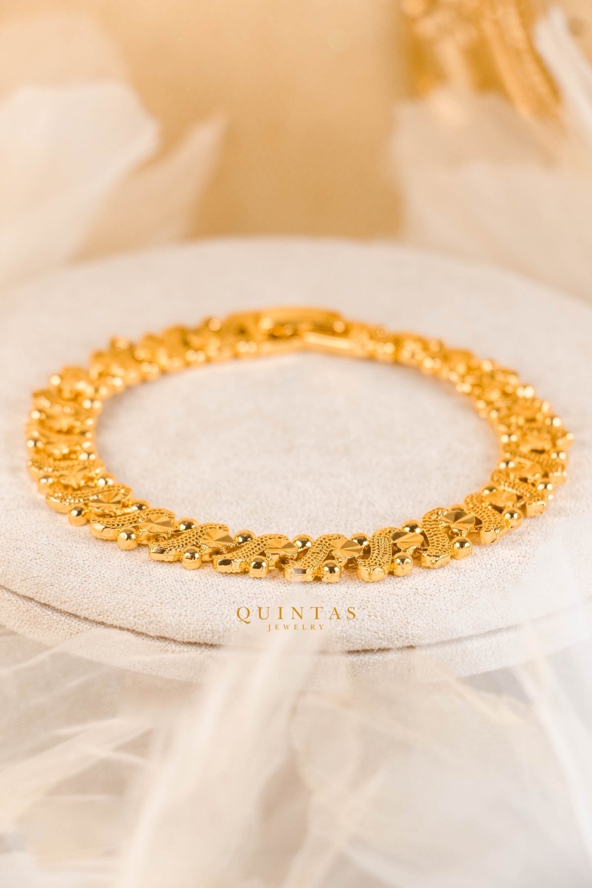 Virella Golden Luxe Bracelet