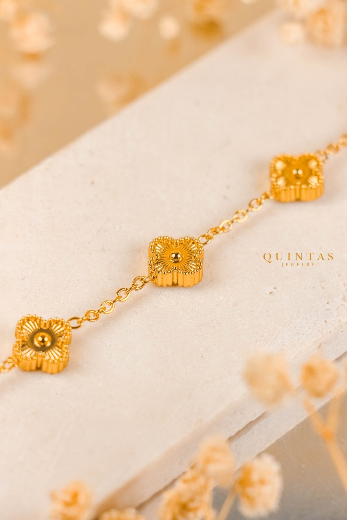 Clover Elegance Bracelet