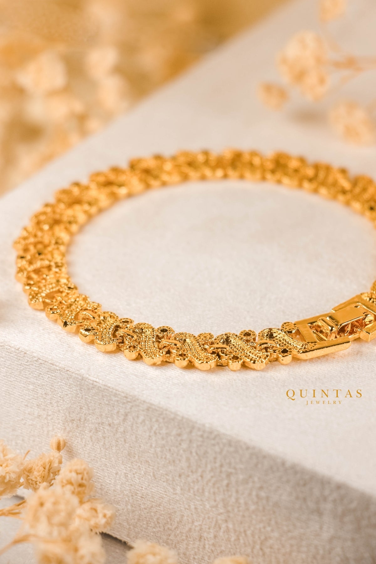 Virella Golden Luxe Bracelet