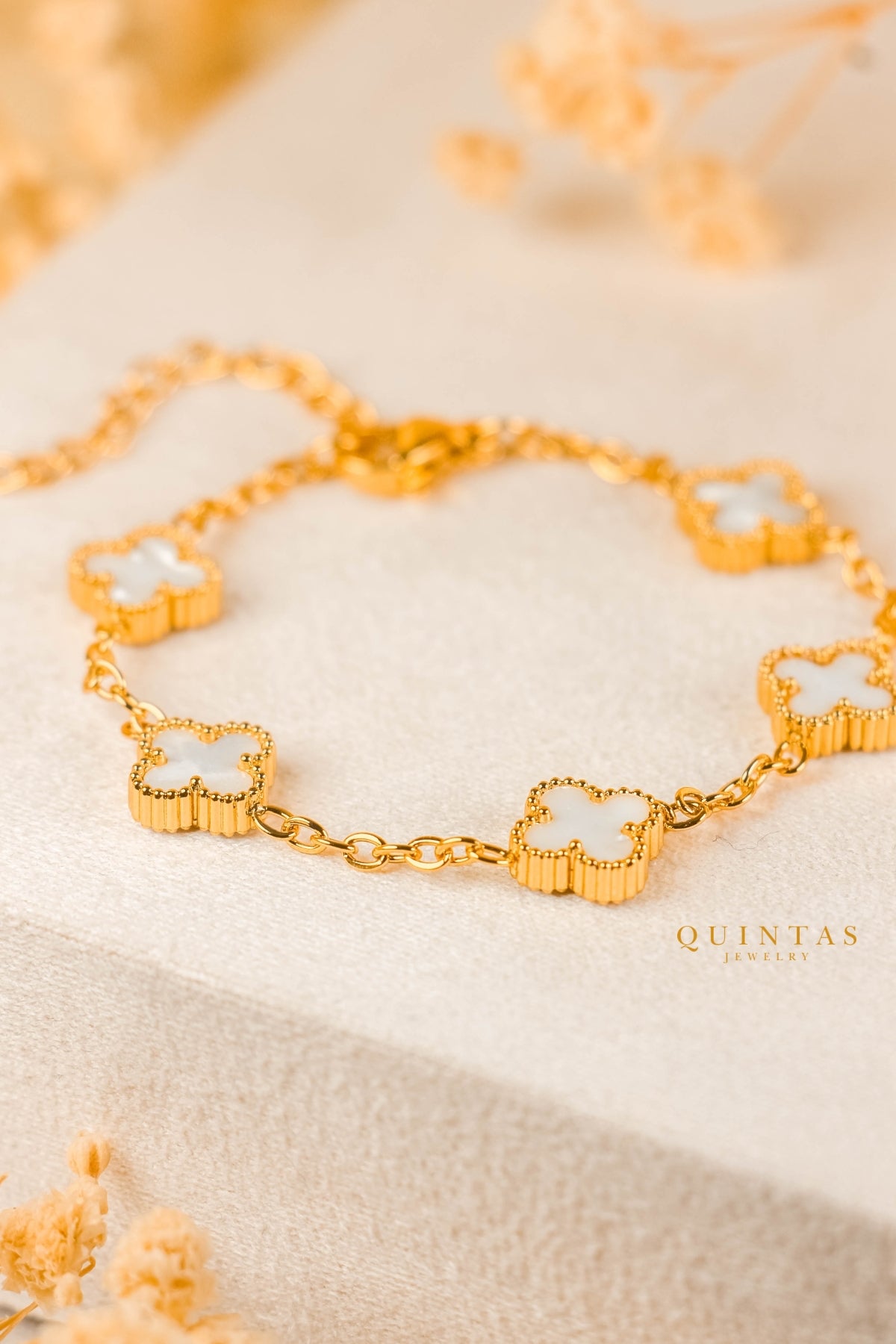 Clover Elegance Bracelet