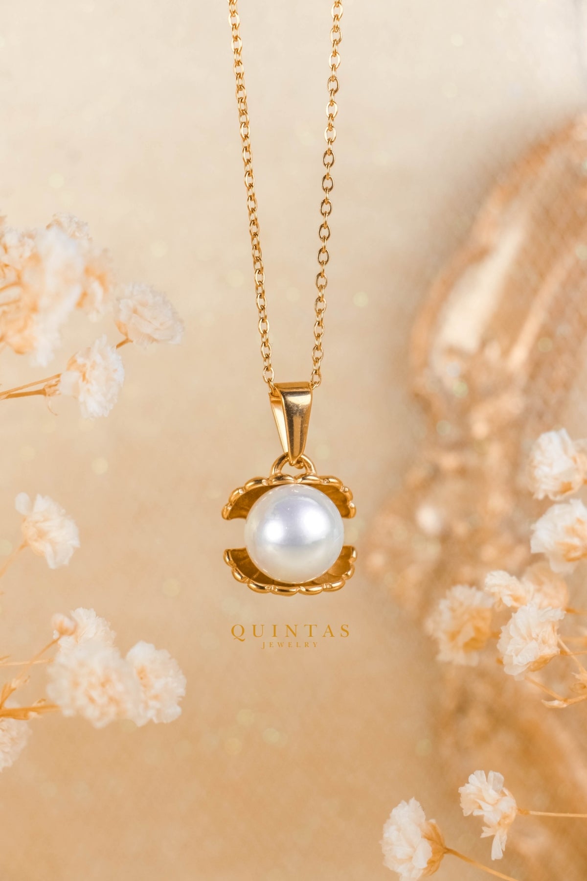 Seashell Pearl Necklace