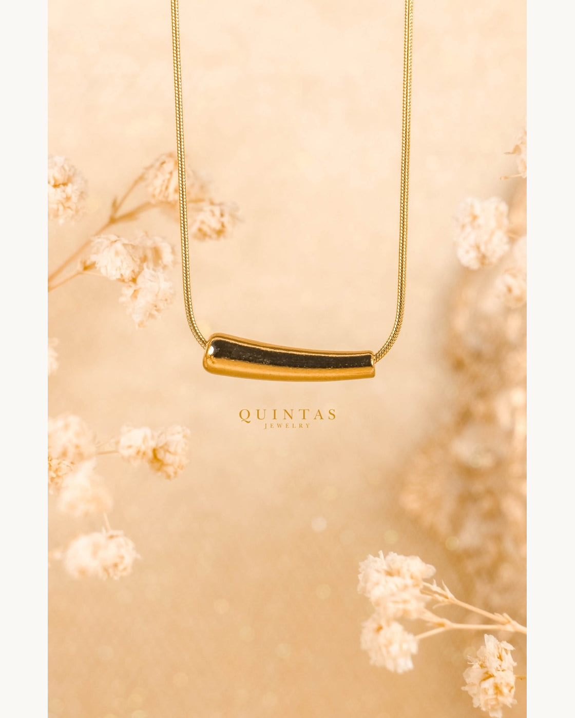 Aure Bar Necklace