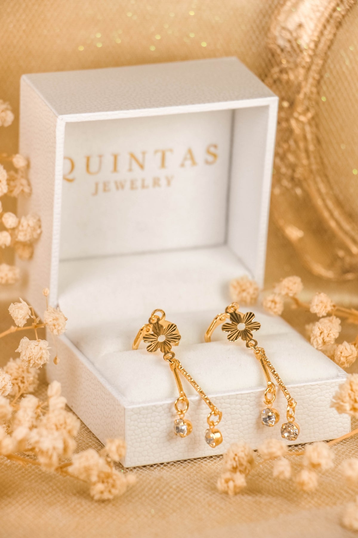 Daisy Floral Dangling Hoop Earrings