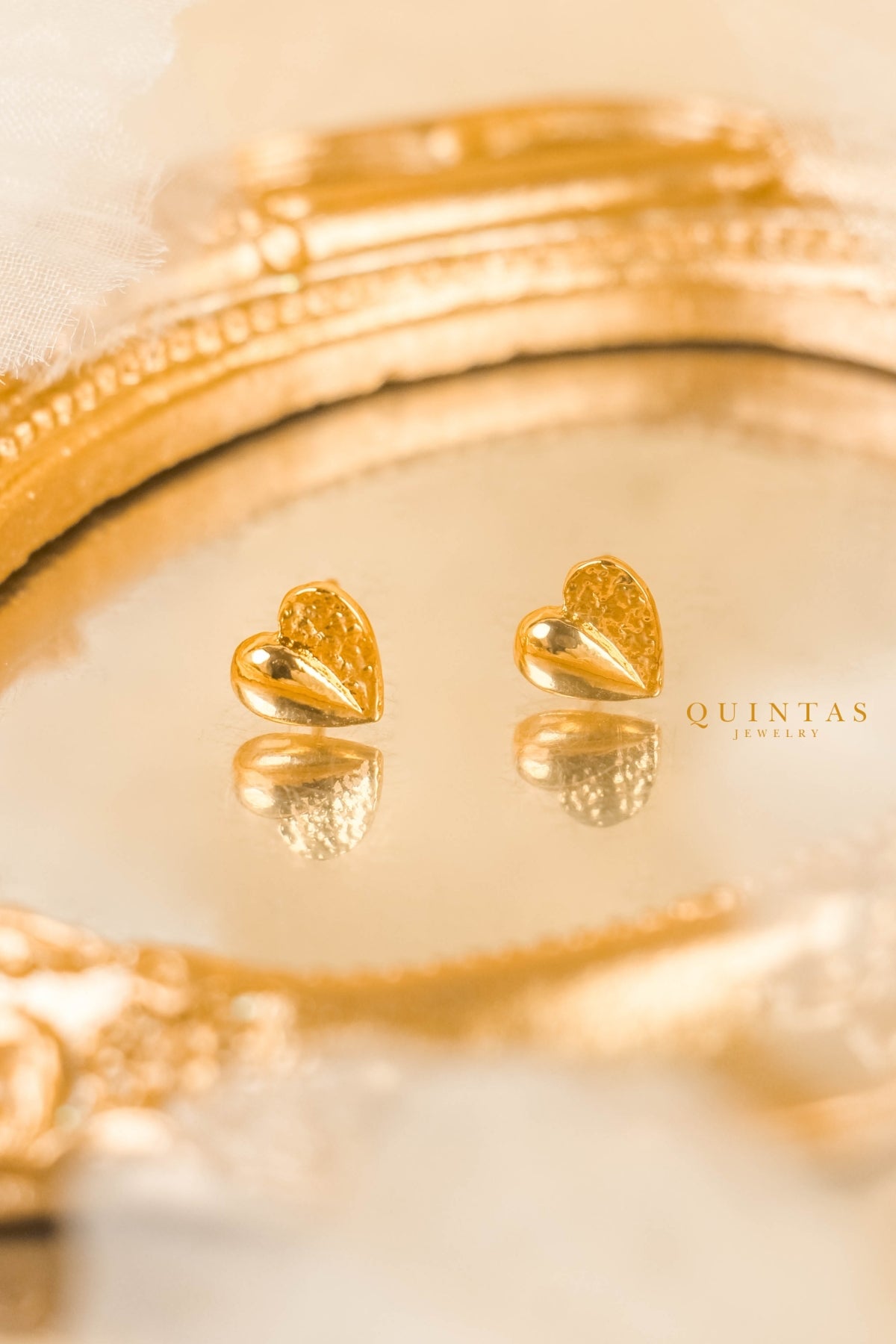 Sitti Heart Stud Earrings