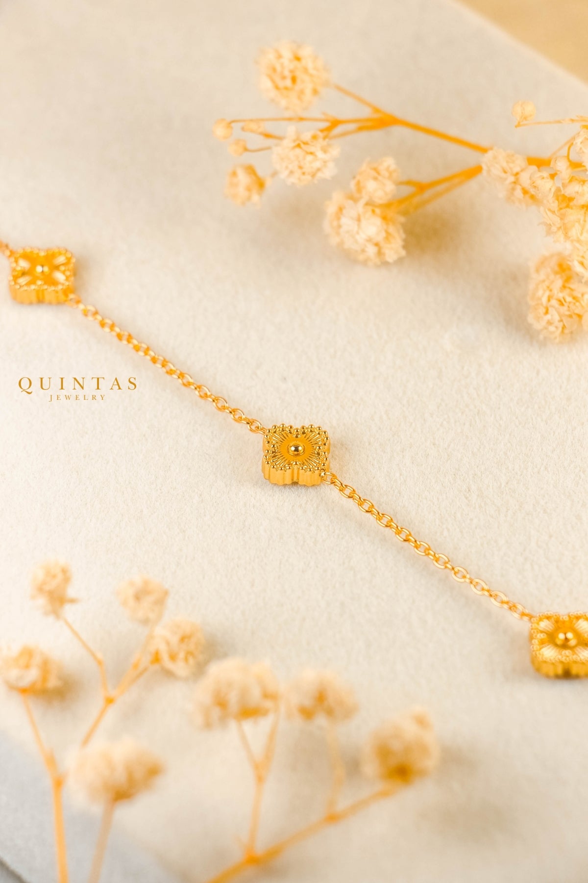 Clover Elegance Necklace