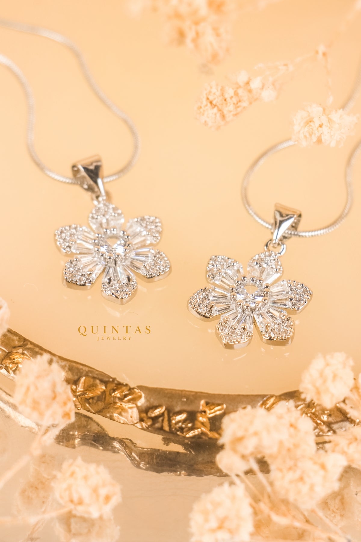 Flower Sun Silver Necklace