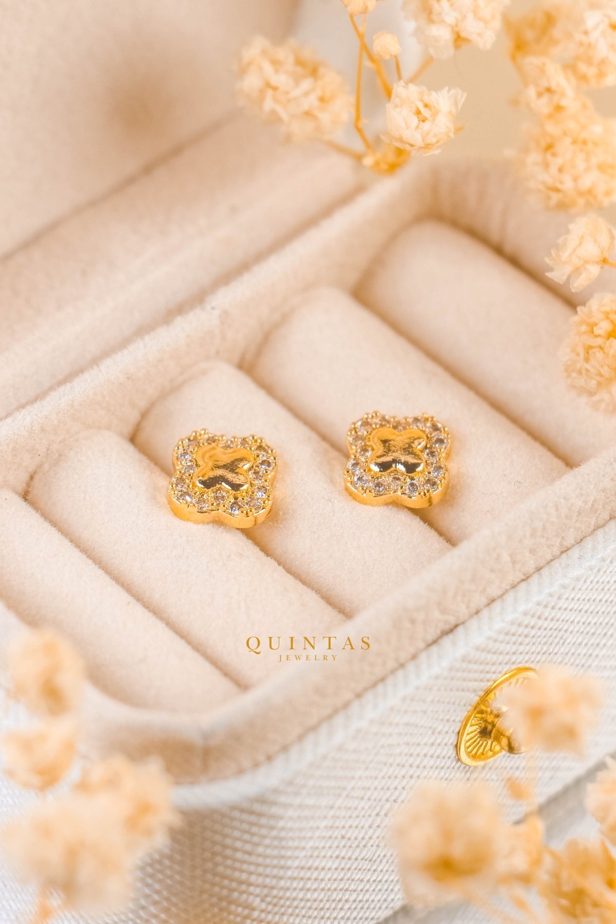 Clara Clover Stud Earrings