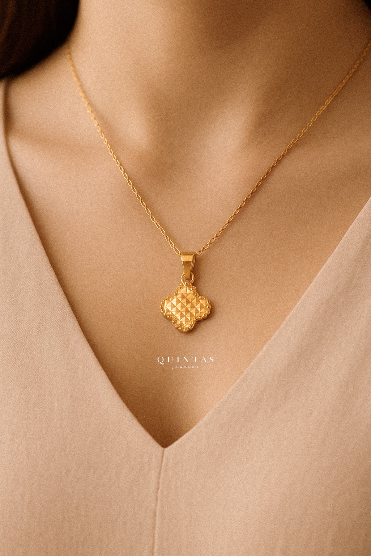 Sculpted Clover Necklace