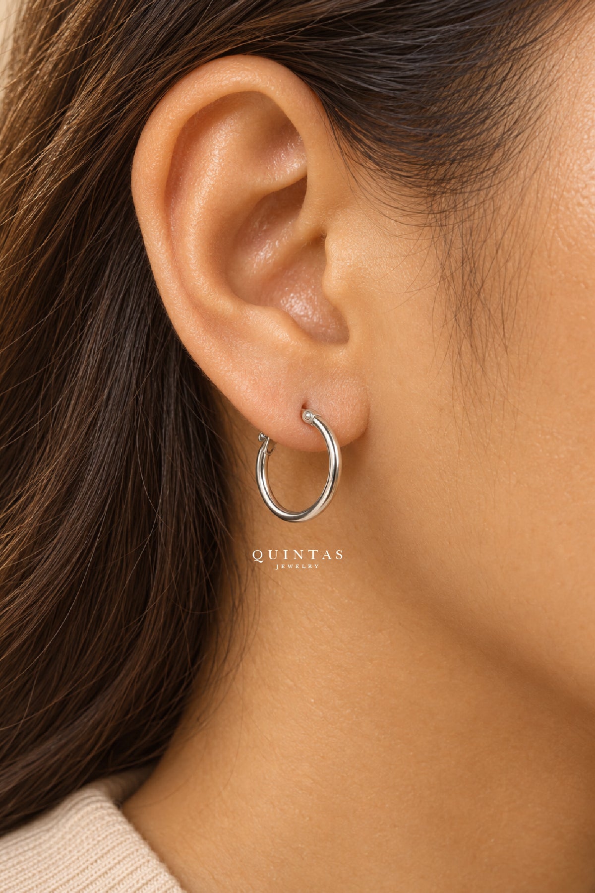 Alessa Classic Hoop Silver Earrings