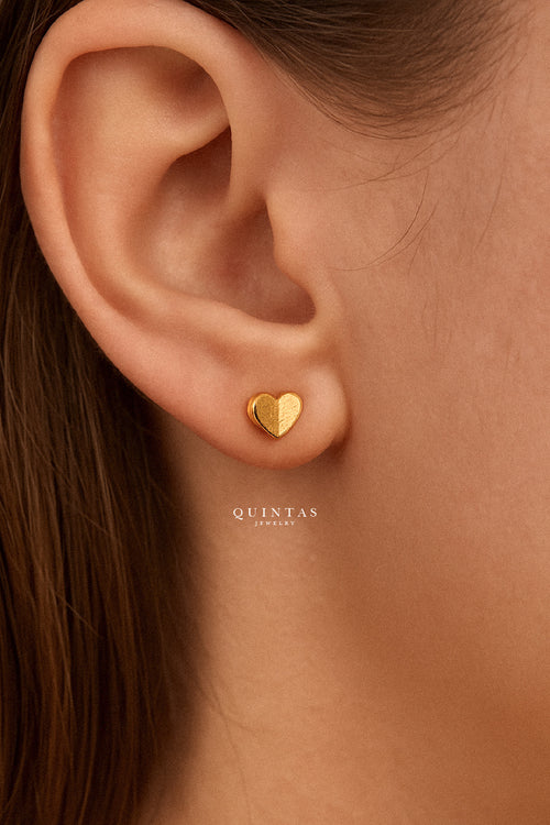 Alyssa Heart Stud Earrings