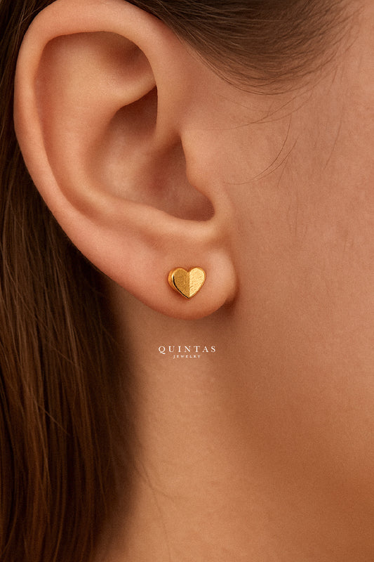 Alyssa Heart Stud Earrings