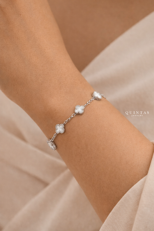 Silver Clover Elegance Bracelet
