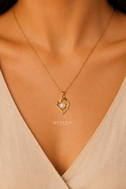 Solana Heart Pearl Necklace