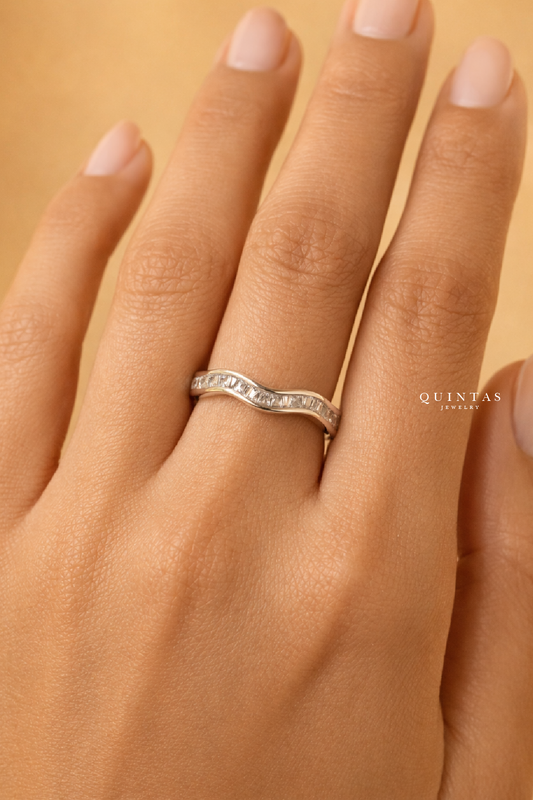 Serene Silver Wave Ring (Adjustable)