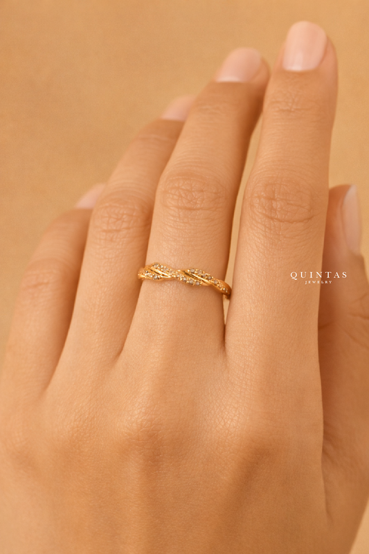 Sofia Twisted Elegance Ring (Adjustable)