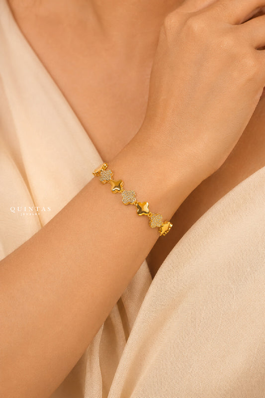 Clover Spark Bracelet