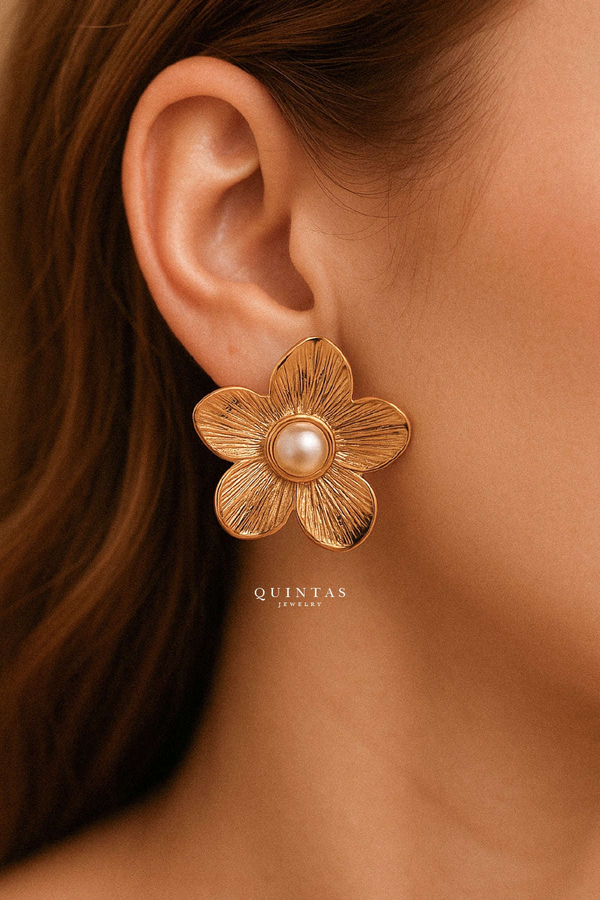 Mira Pearl Flower Stud Earrings
