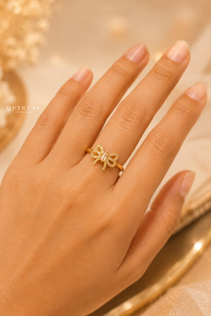 Caroline Ribbon Diamond Ring (Adjustable)