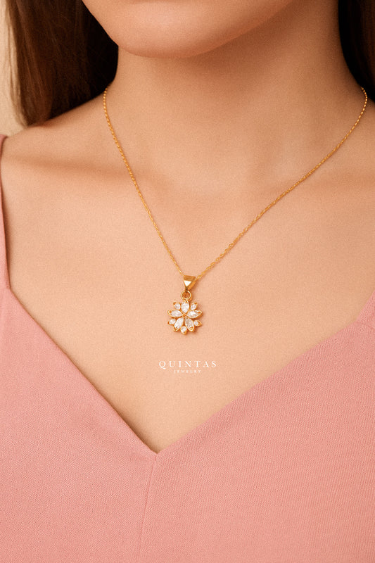 Arielle Flower Diamond Necklace
