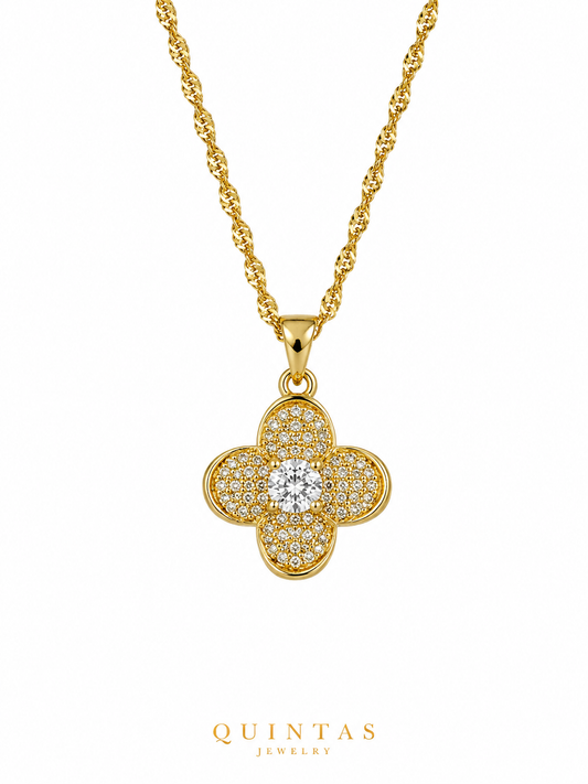 Étoile Clover Necklace