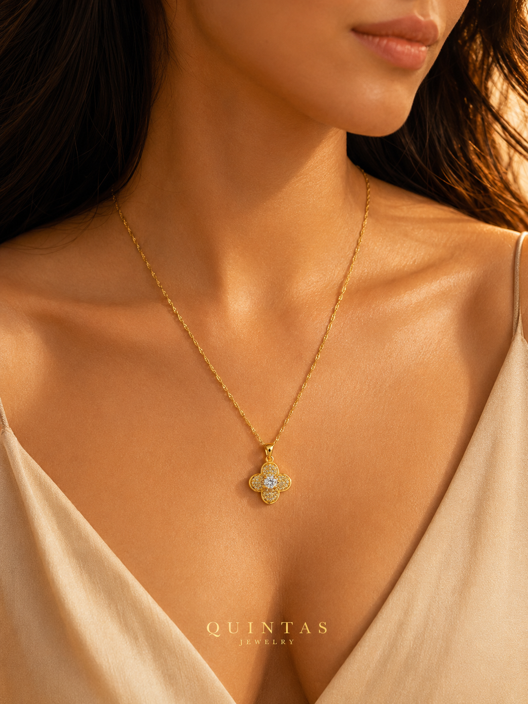 Étoile Clover Necklace