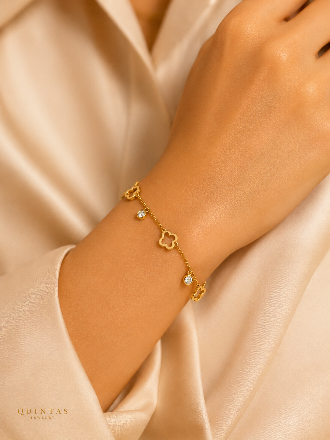 Lucky Clover Charm Bracelet