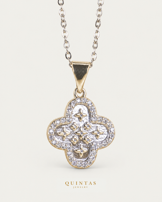 Silver Clover Charm Necklace main, unchanged jewelry and canonical Quintas Jewelry logo