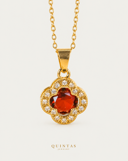 Glass Clover Necklace gold cable chain main view, canonical Quintas logo