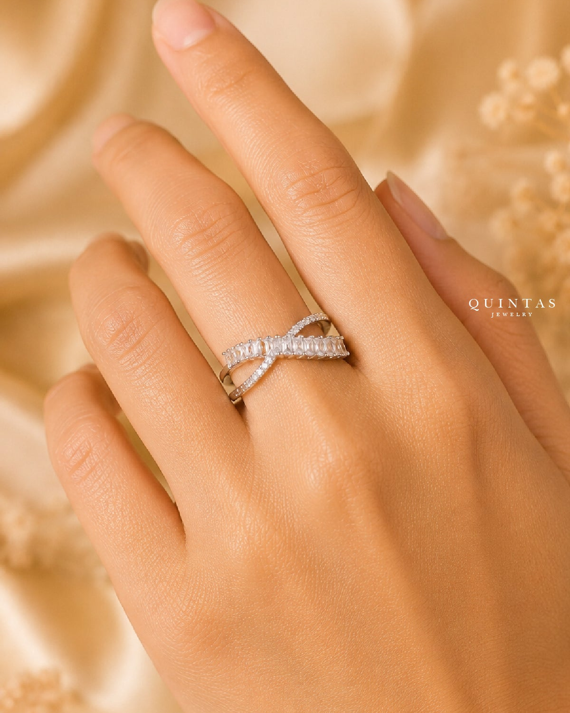 Elena Baguette Silver Infinity – original gallery view, proportional 4:5 crop