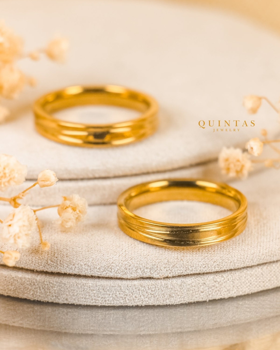 Eternal Gold Band – original gallery view, proportional 4:5 crop