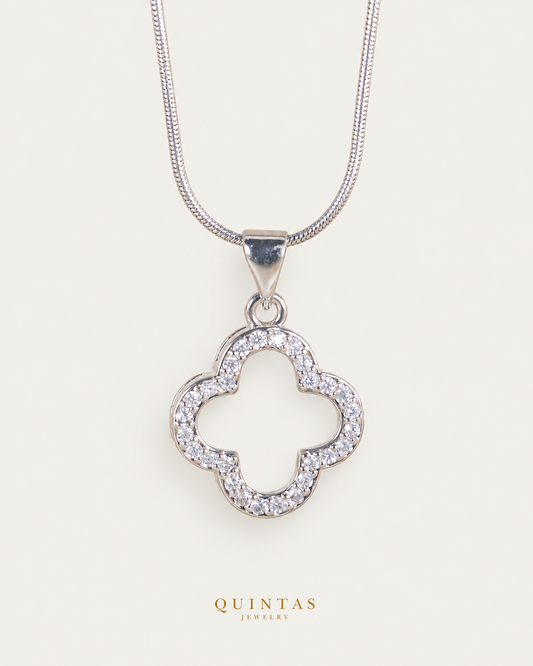 Silver Wish Clover Necklace — actual source-backed main with canonical Quintas Jewelry logo