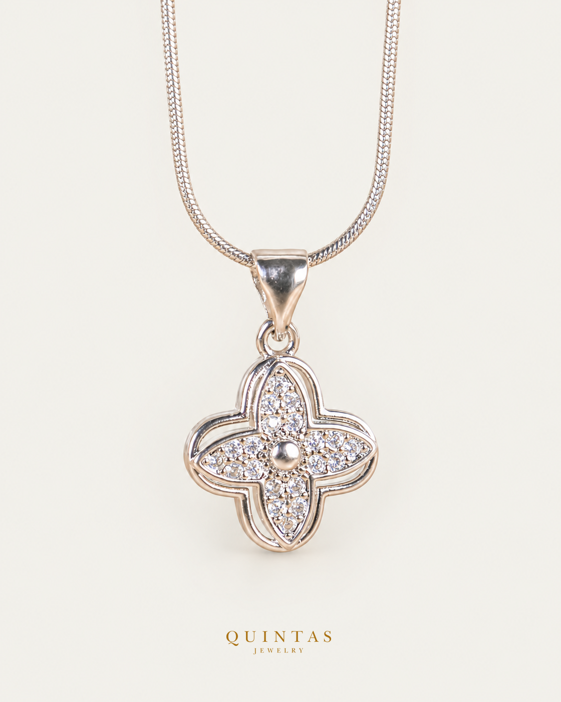 Silver Fortune Clover Necklace — actual source-backed main with canonical Quintas Jewelry logo
