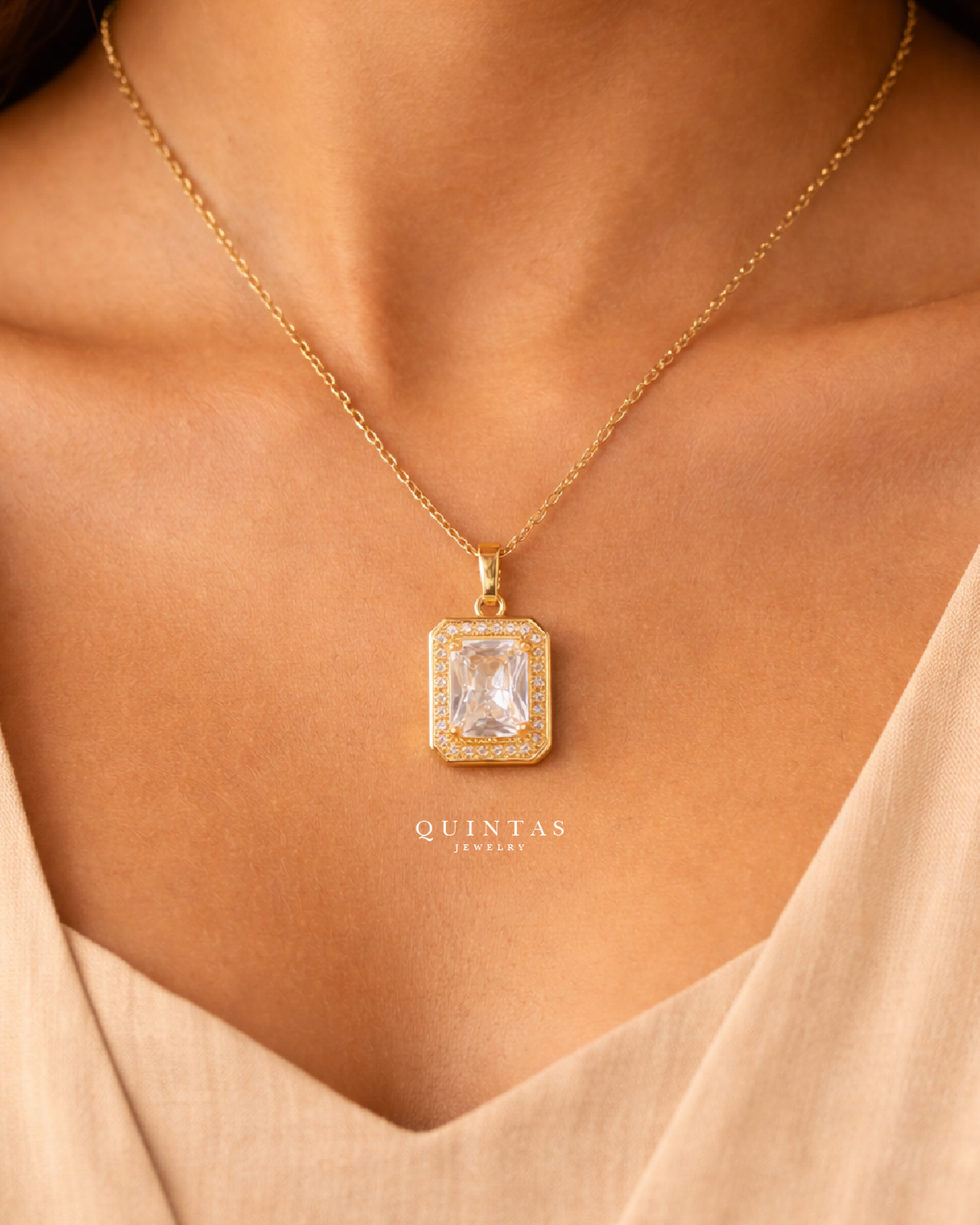 Queen's Diamond – original gallery view, proportional 4:5 crop