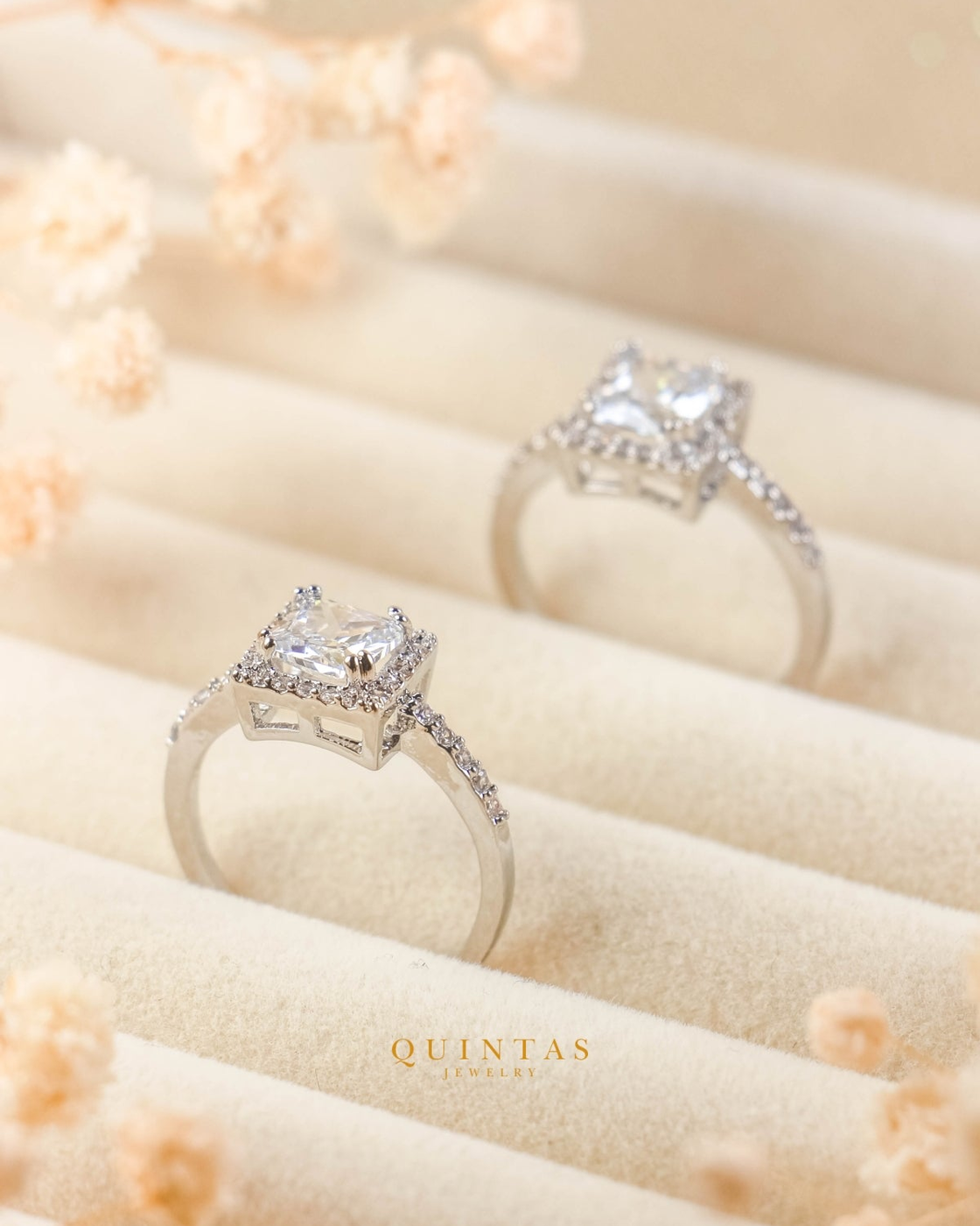Original ring photo — centered 4:5 crop