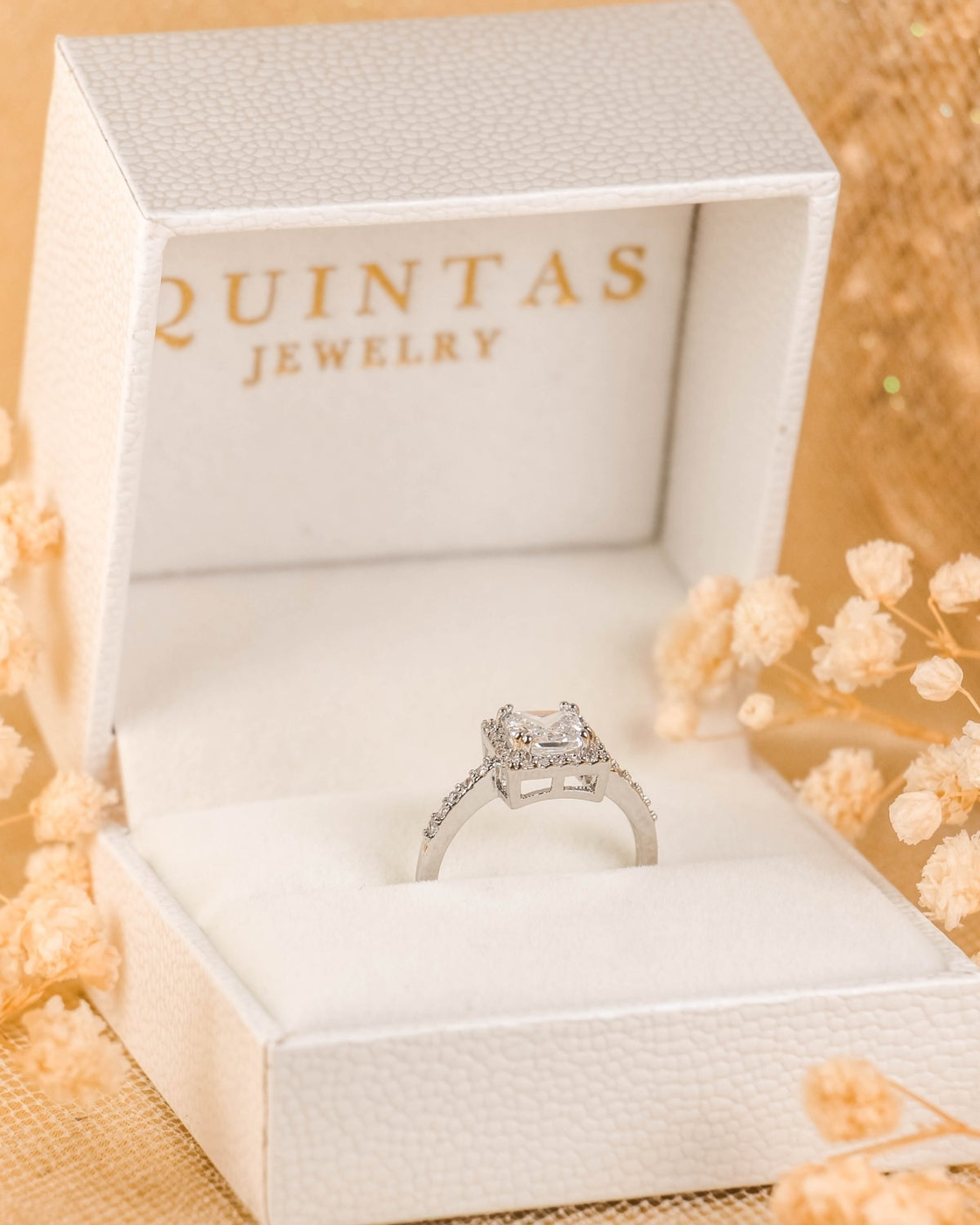 Original ring photo — centered 4:5 crop