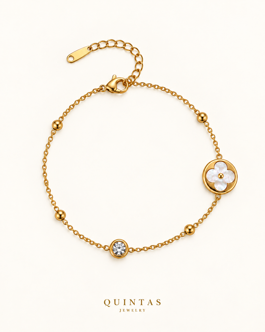 Camille Flower Charm Bracelet white on original light offwhite with a soft subtle gradient and light shadow