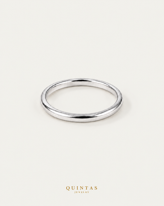 Minimalist Silver Ring — silver ring chain, neutral greige hero