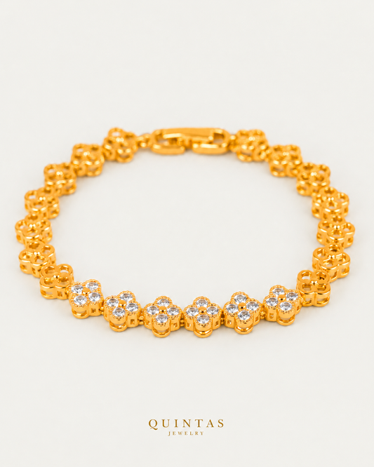 Miel Clover Bracelet — retained main photo with Quintas logo