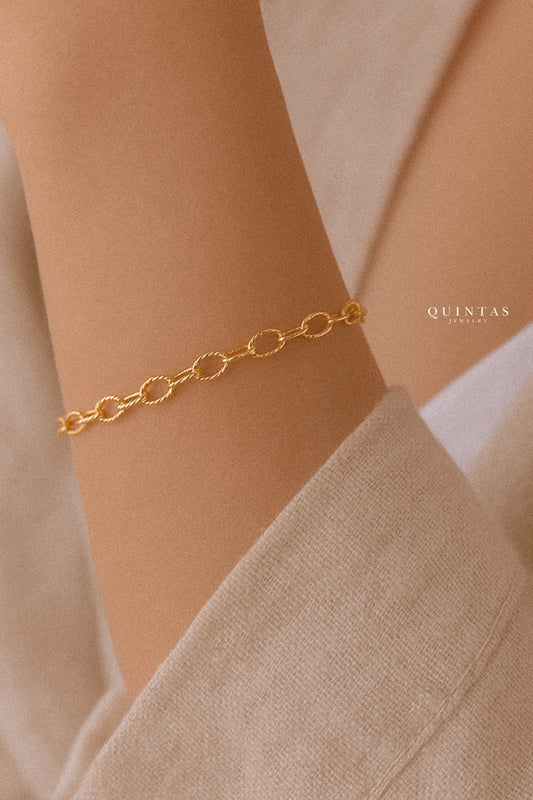 Alessa Textured Chain Bracelet
