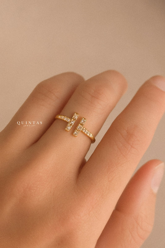 Linea Spark Ring (Adjustable)