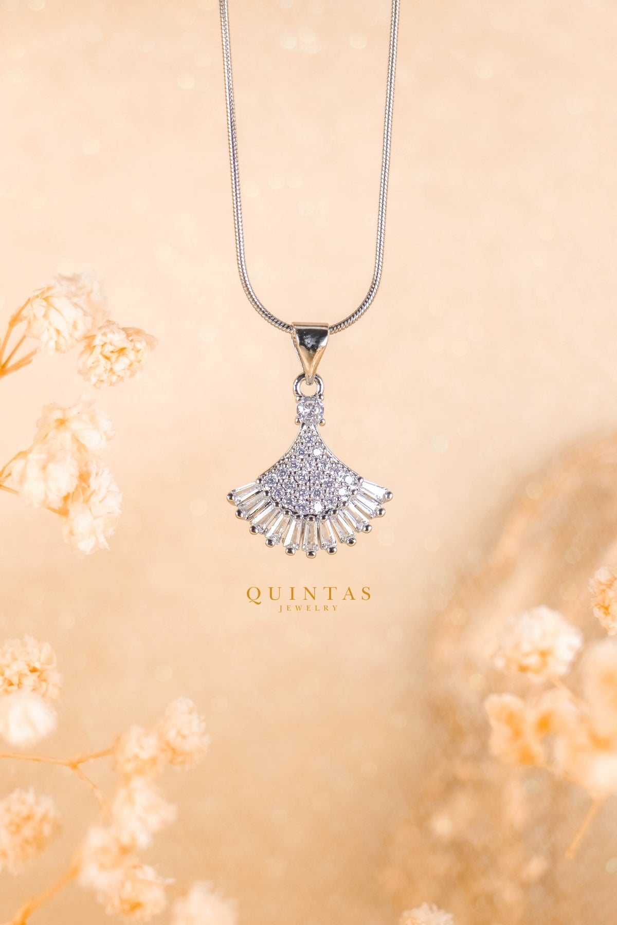 Fan Diamond Silver Necklace