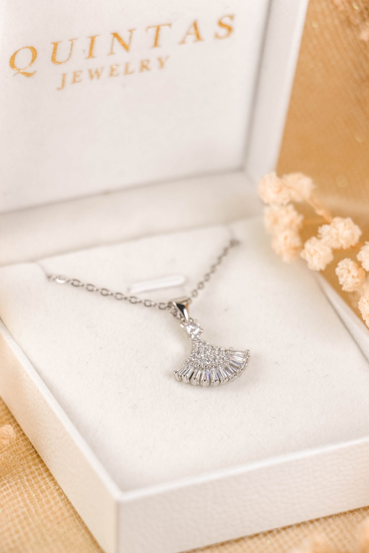 Fan Diamond Silver Necklace